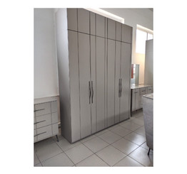 Шкаф 3-х дверный ш.1500 выс.2200 гл.520 Шато